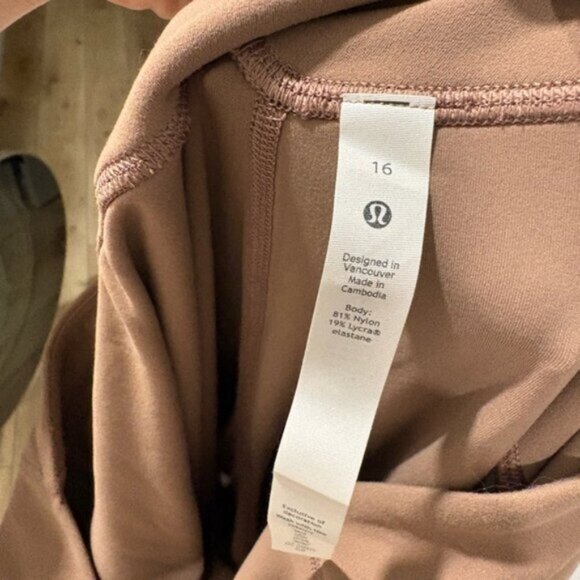 Lululemon Align Wide Leg Super-High-Rise Crop *23"Cacao- NEVER WORN - Picture 7 of 11